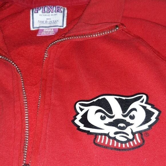 Victorias Secret Pink UW‎ Wisconsin Badgers 1/4 Zip - Picture 2 of 7